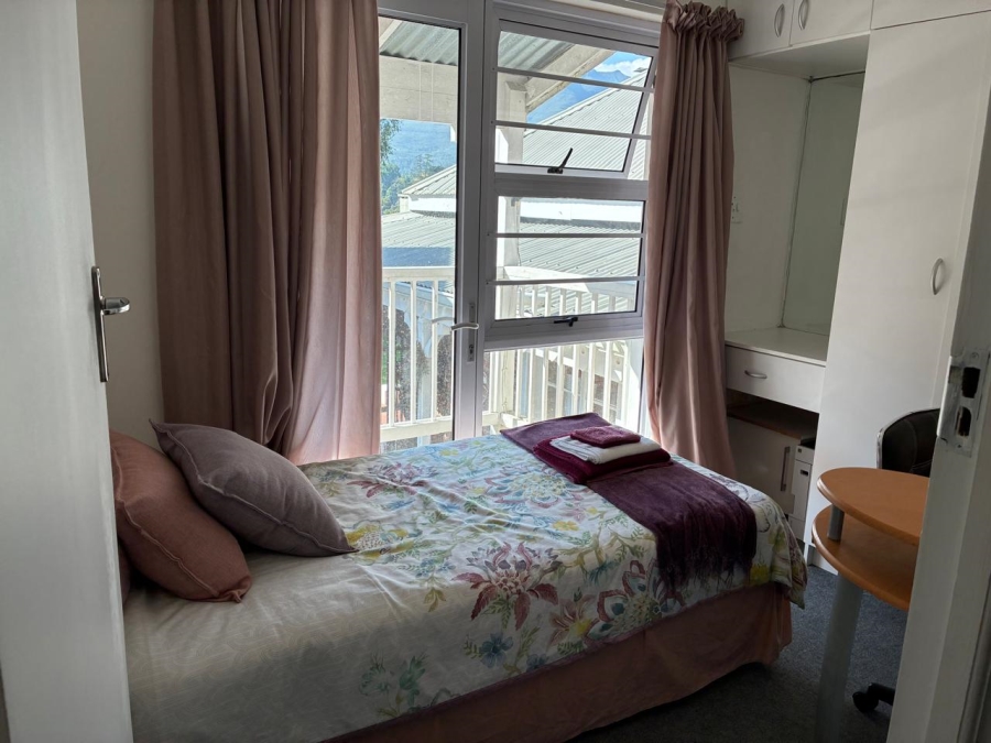 7 Bedroom Property for Sale in Heather Park Western Cape